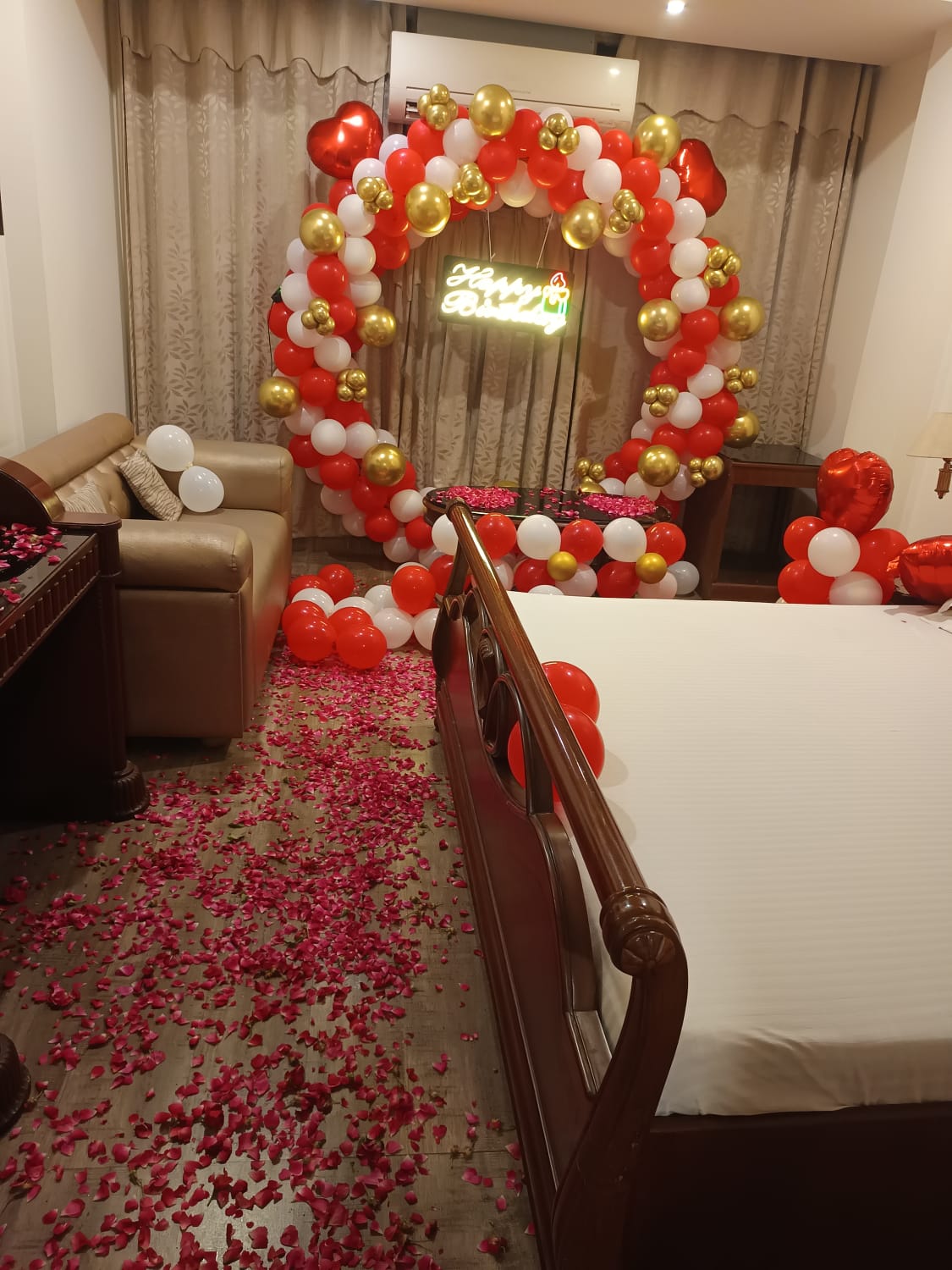 Anniversary Decoration